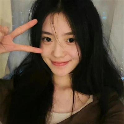 俏皮女学生